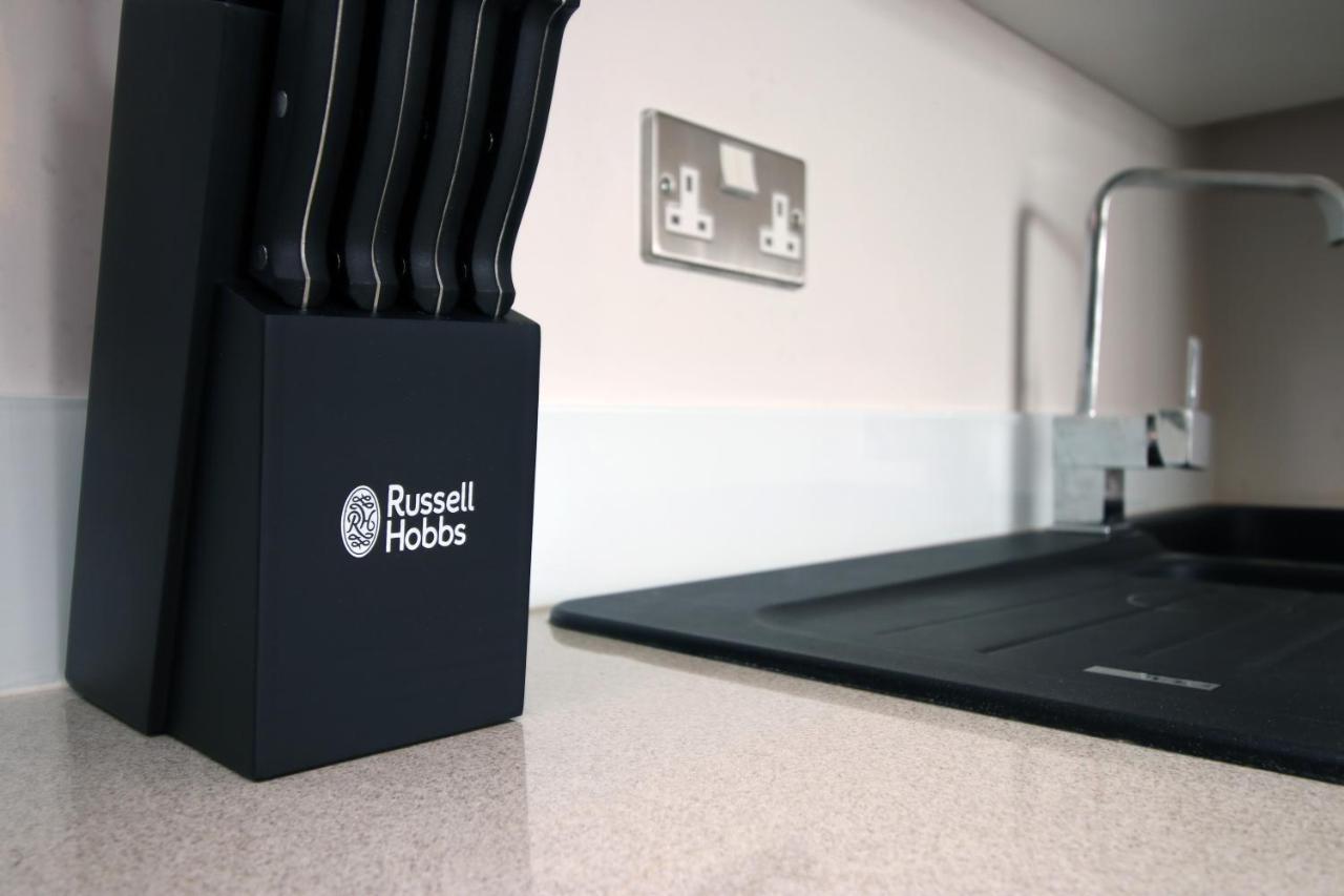 The View - Long Stay Offer - Modern Central Apartment And Parking By Cto Serviced Apartments Cardiff Buitenkant foto